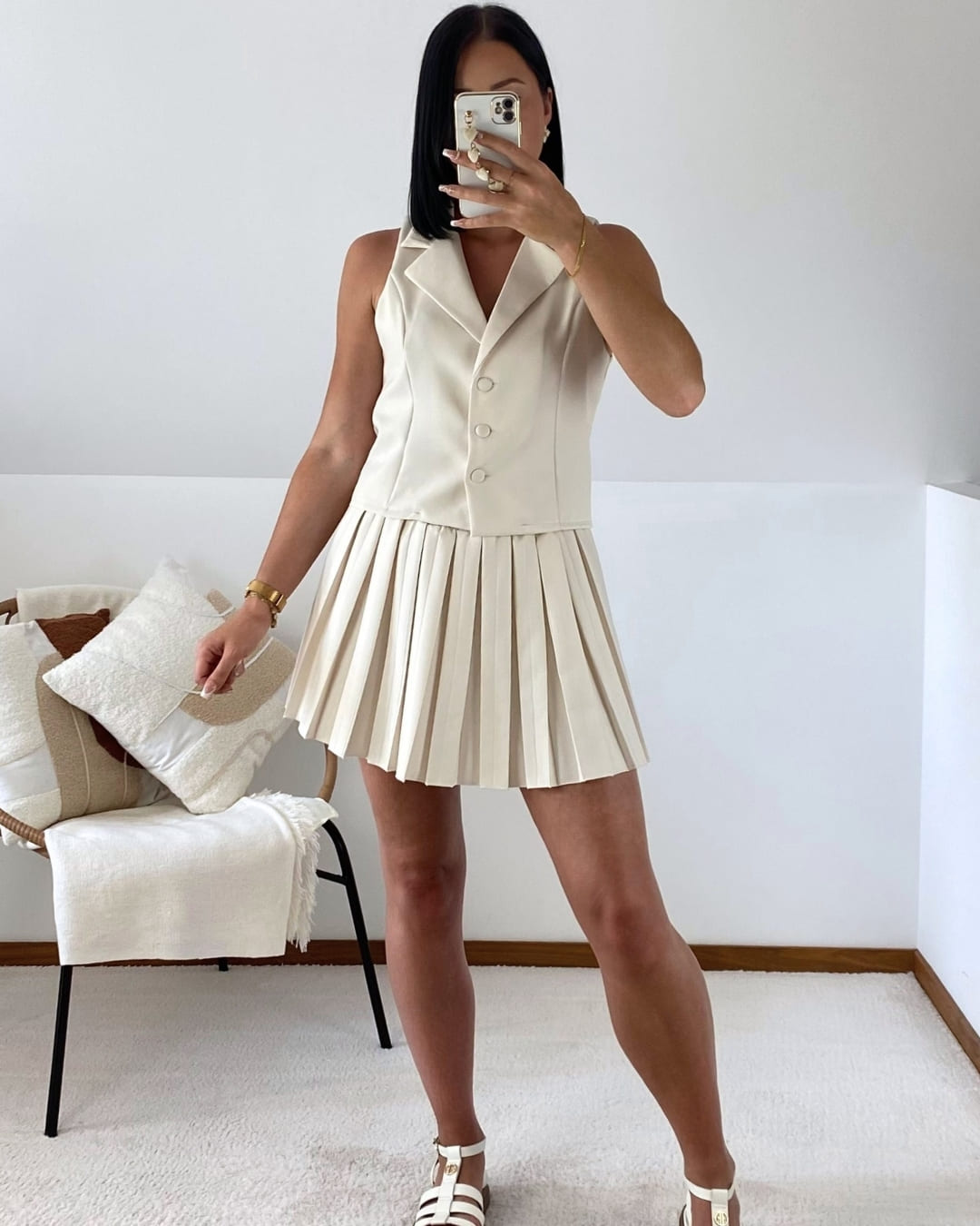 Ensemble: gilet et jupe-short