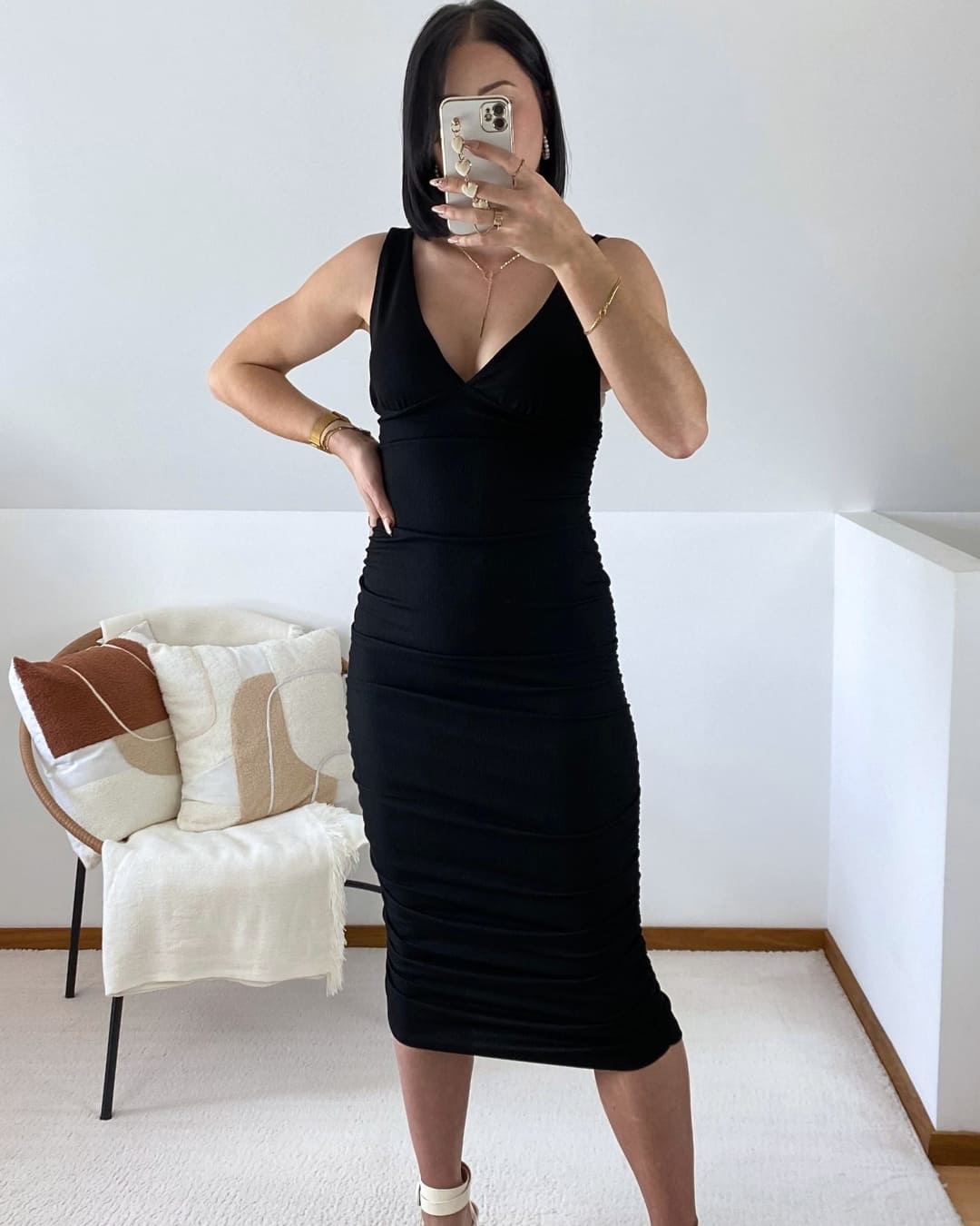 Robe drapée col V