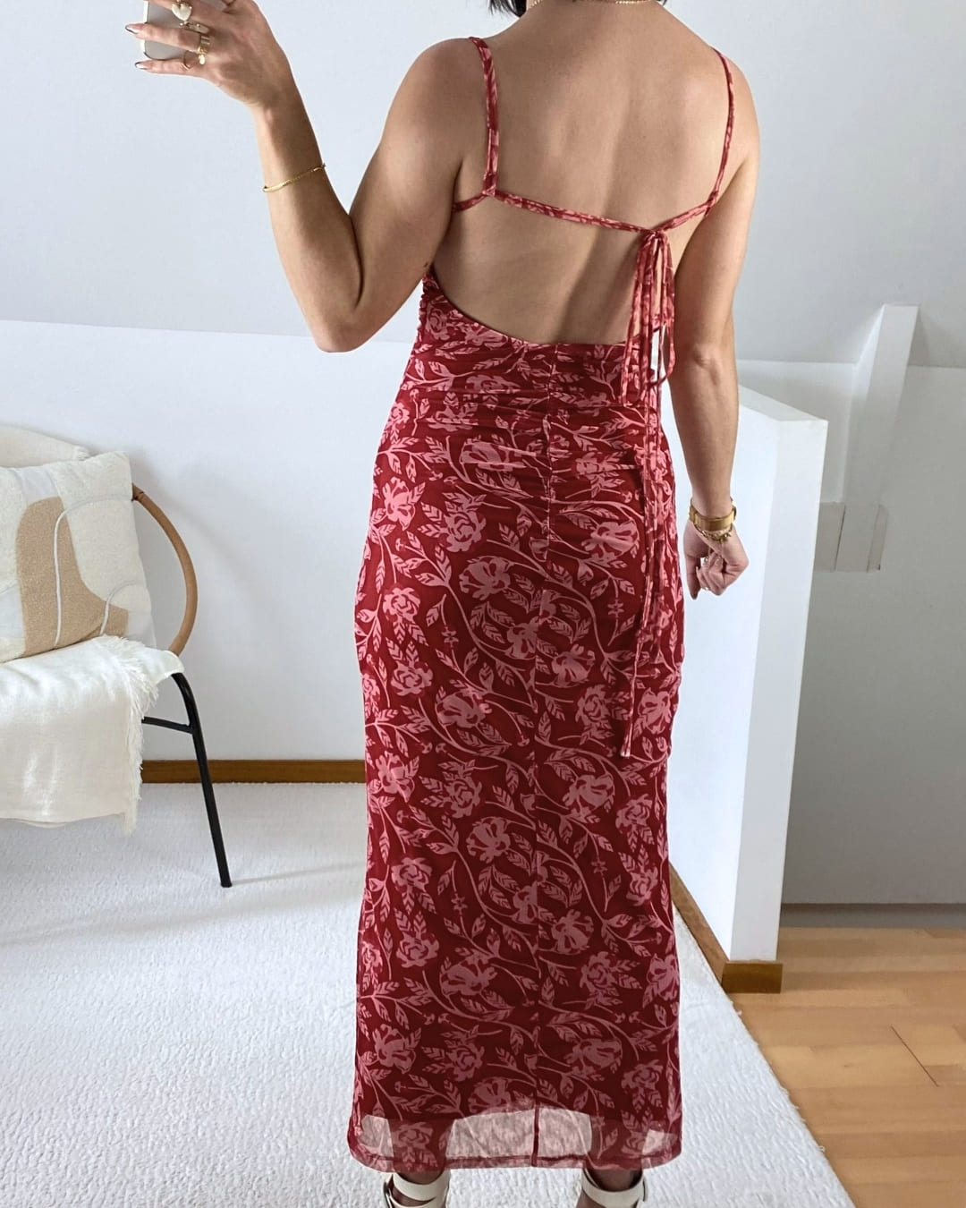 Robe longue fleurie à fines bretelles