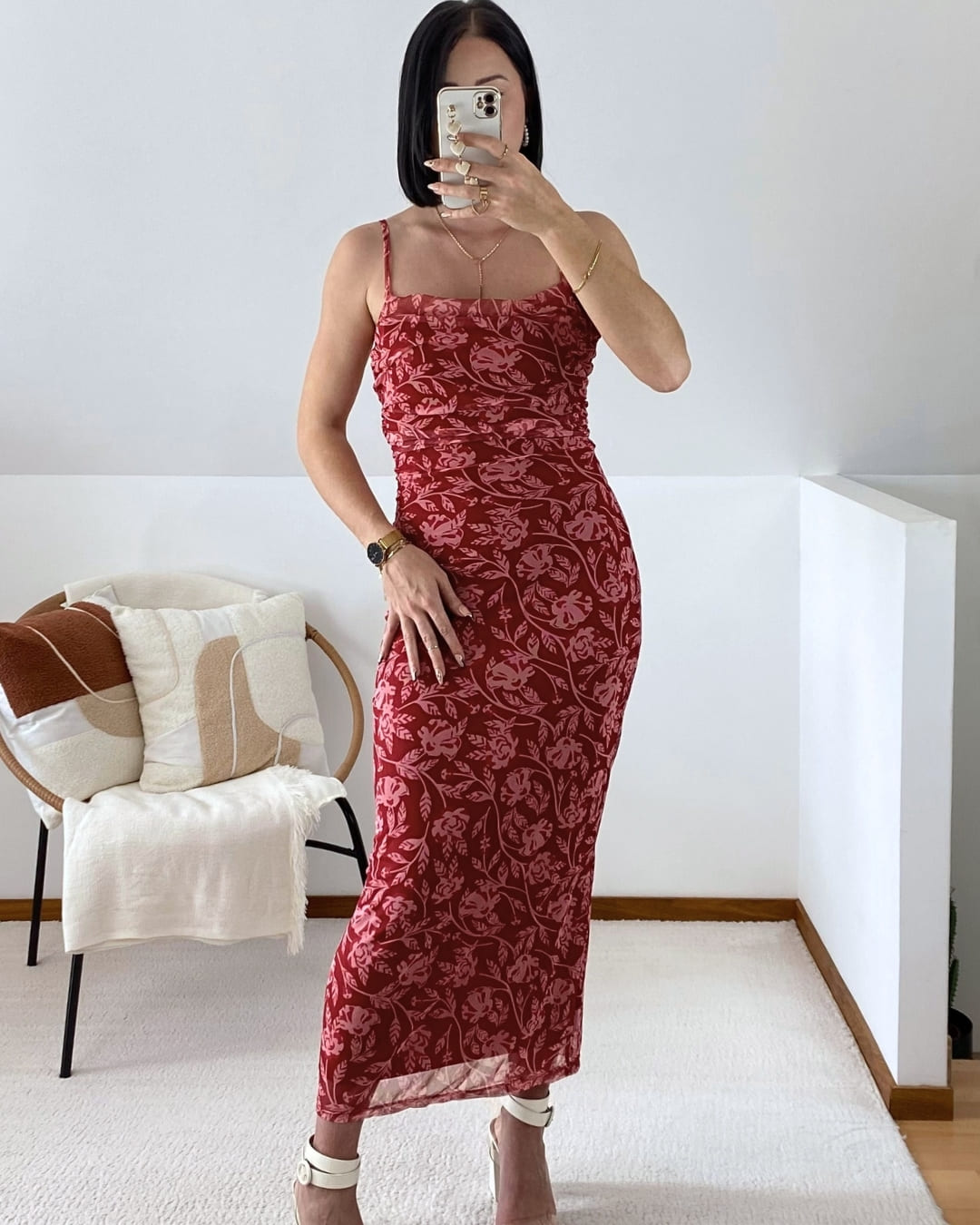 Robe longue fleurie à fines bretelles