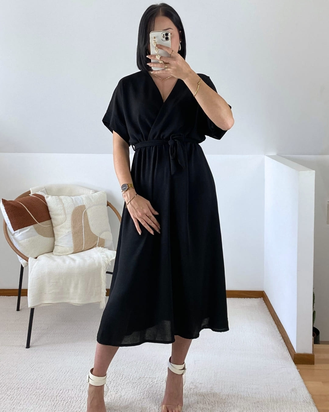 Robe midi fluide à ceinture