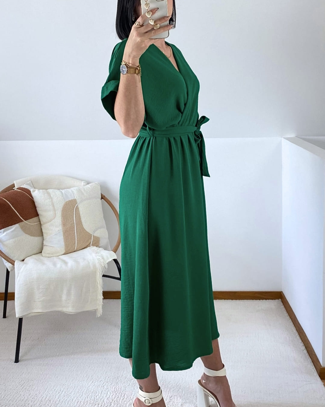 Robe midi fluide à ceinture