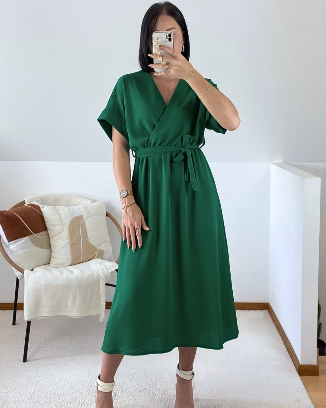 Robe midi fluide à ceinture