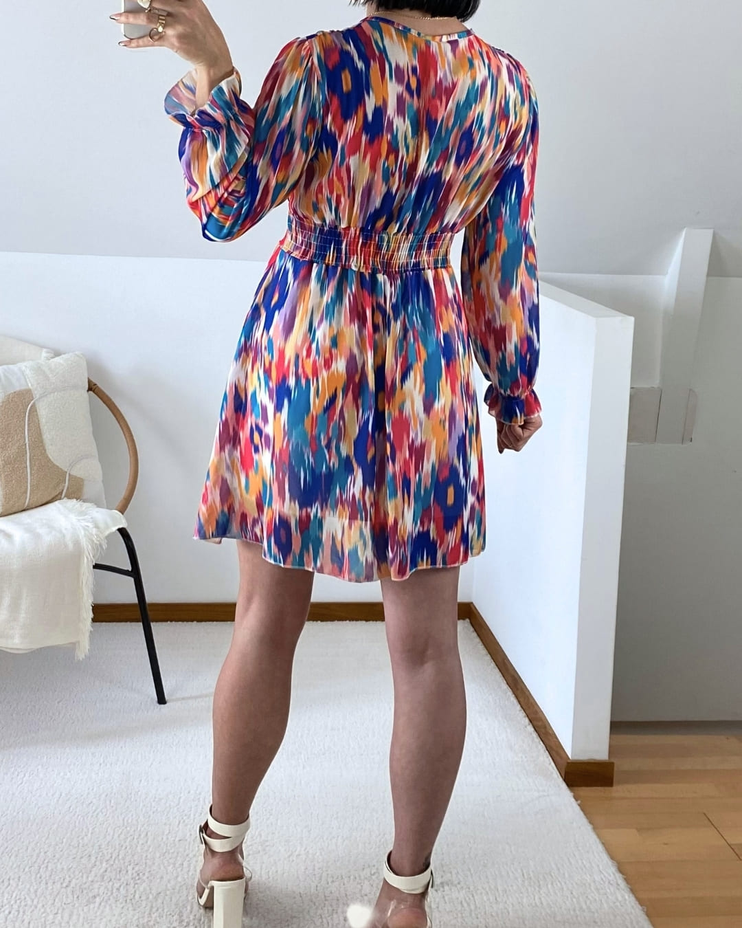 Robe courte et fluide multicolore