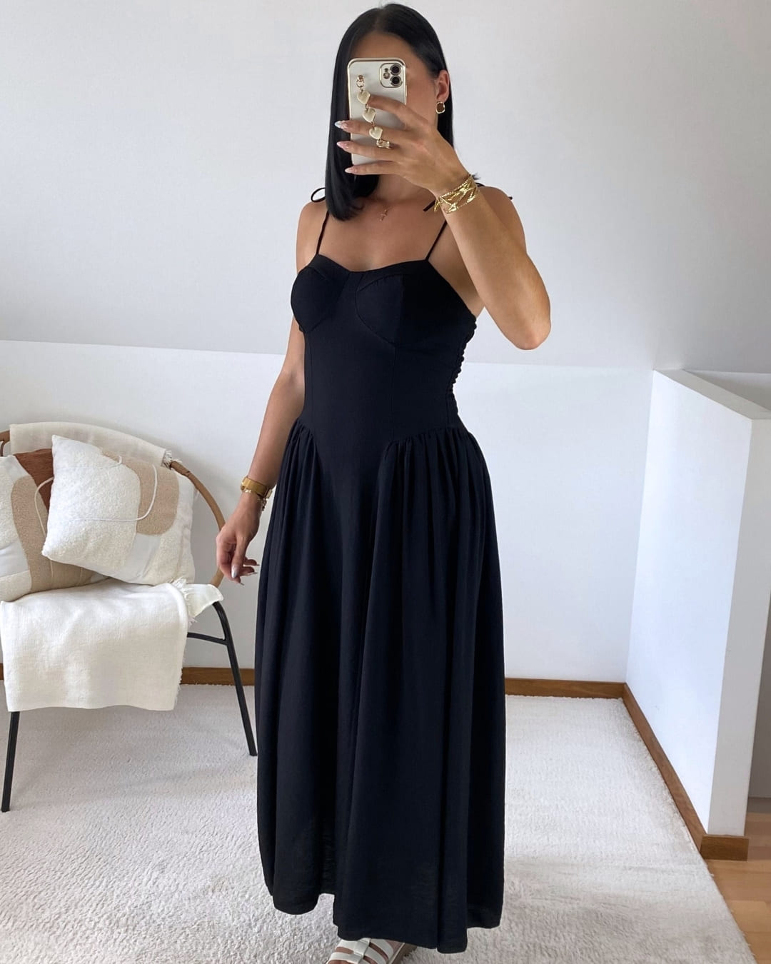 Robe longue à bretelles nouées