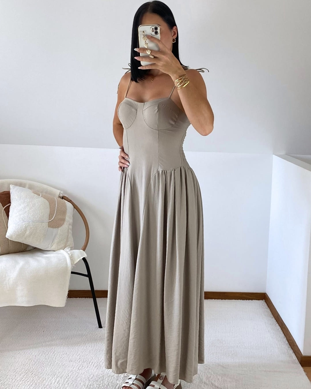 Robe longue à bretelles nouées