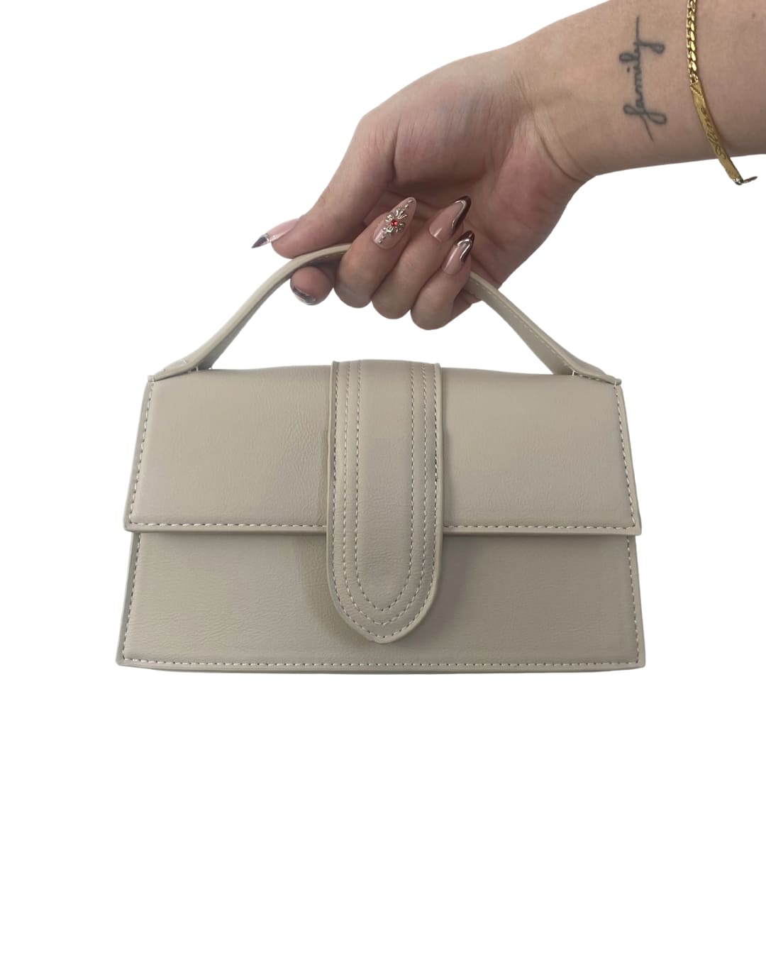 Sac à main détails argentés