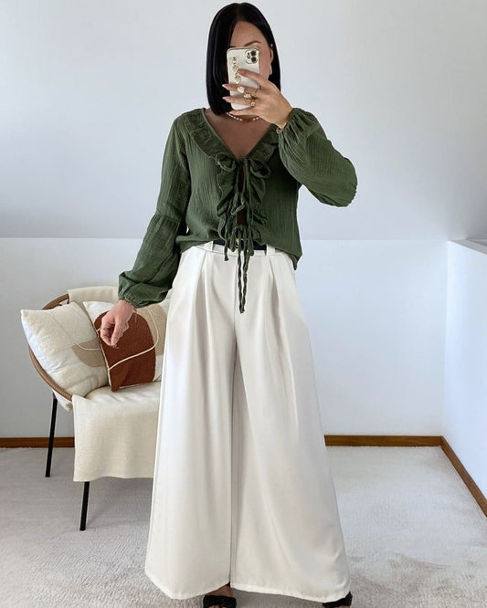 Wide pants with belt