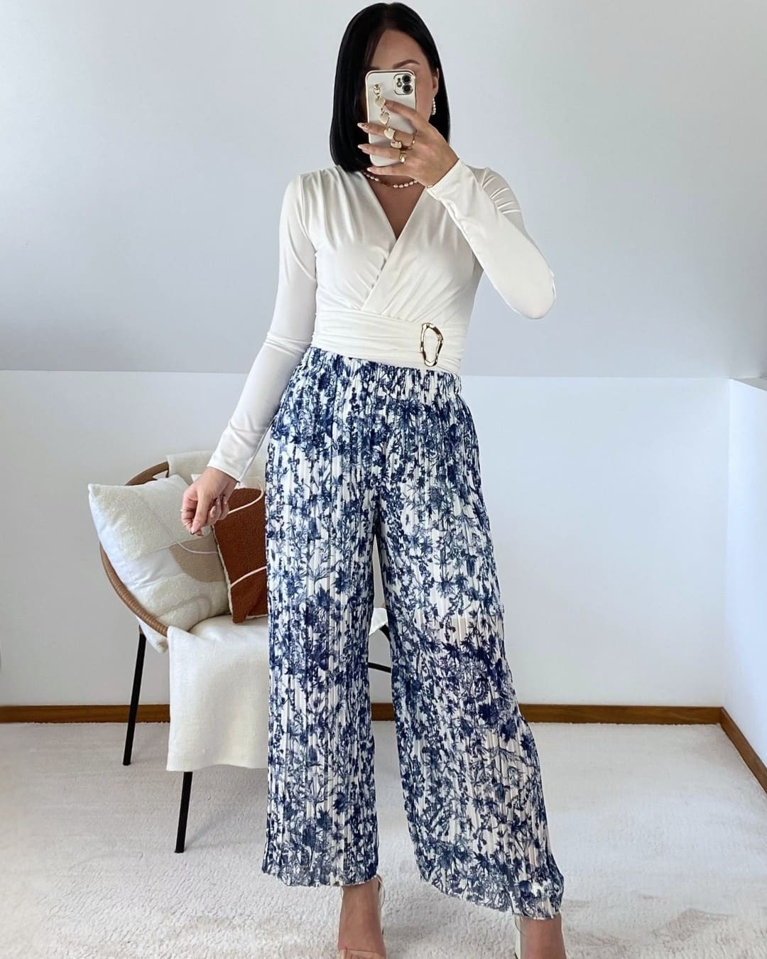 Floral flowing pleated pants