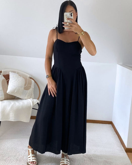 Robe longue à bretelles nouées