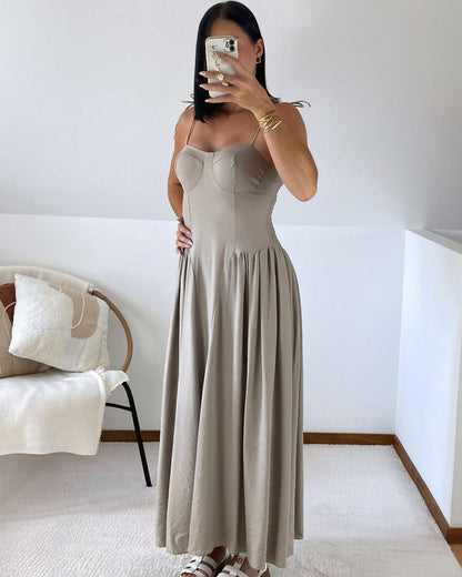 Robe longue à bretelles nouées
