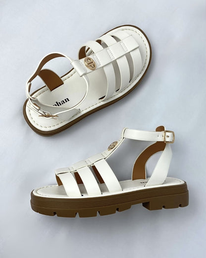 Sandales plates à brides croisées